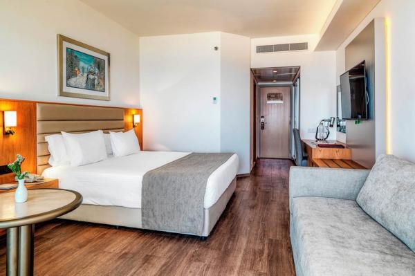 St. Raphael Resort *****, Limassol, Cyprus 7