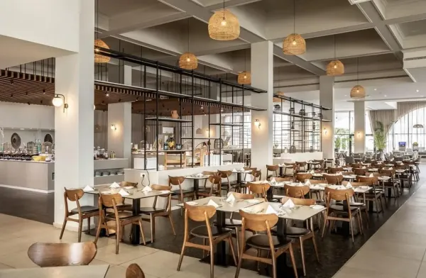 Louis Phaethon Beach Hotel ****, Paphos, Cyprus 9