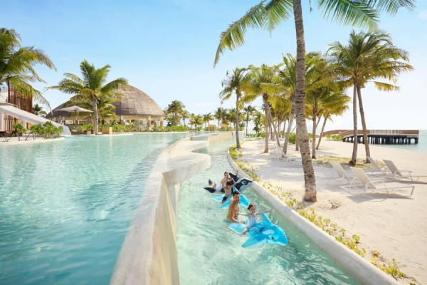 Centara Mirage Lagoon Maldives ****, Maldivy 3