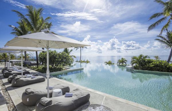 Long Beach *****, Belle Mare, Maurícius