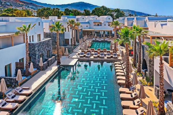 Radisson Blu Zaffron Resort / By Mitsis *****, Kamari, Santorini, Grécko
