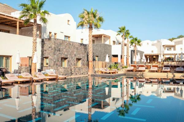 Radisson Blu Zaffron Resort / By Mitsis *****, Kamari, Santorini, Grécko 1