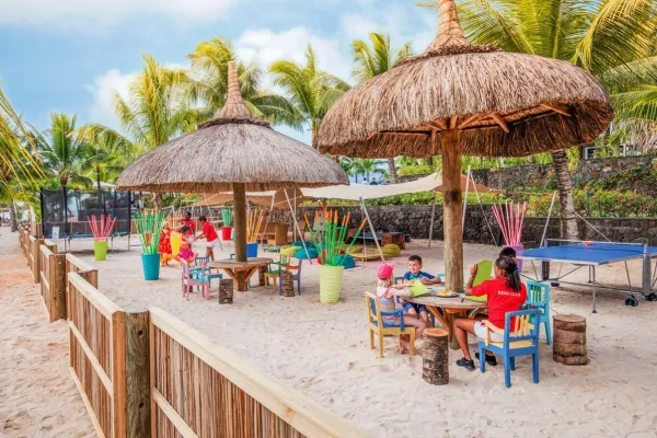 Victoria Beachcomber Resort & Spa / Victoria for 2 ****, Maurícius, Pointe aux Piments 17