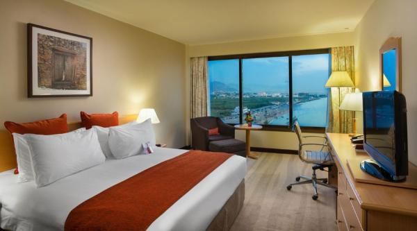 Hotel Crowne Plaza Muscat ****, Omán, Muscat 7