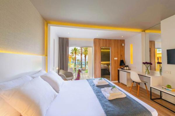 Malama Beach Holiday Village ****, Protaras, Cyprus 4