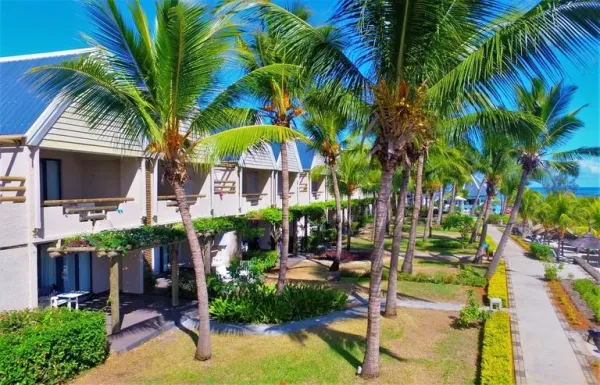 Anelia ***, Maurícius, Flic en Flac 17