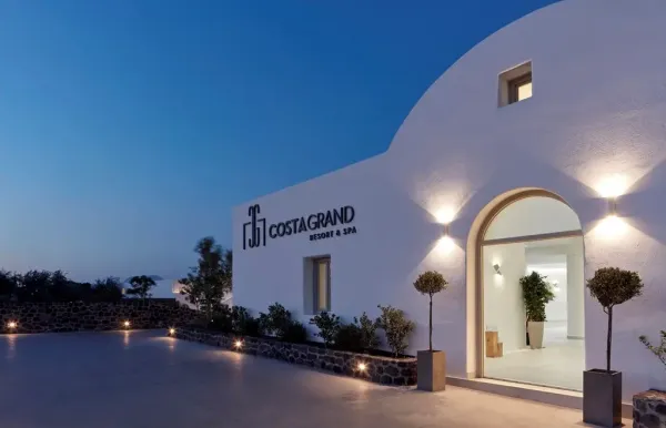 Costa Grand Resort & Spa *****, Kamari, Santorini, Grécko 7
