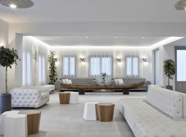Costa Grand Resort & Spa *****, Kamari, Santorini, Grécko 10