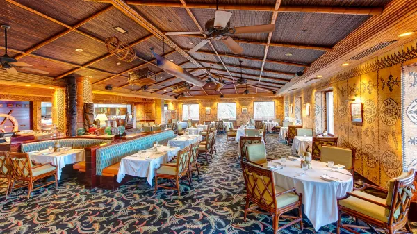 Hotel InterContinental Muscat *****, Muscat, Omán 4