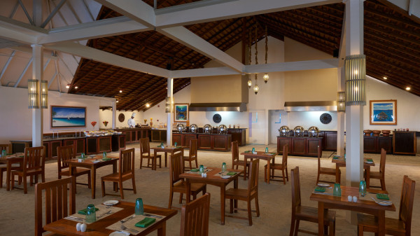 Ellaidhoo Maldives by Cinnamon Hotel ****, Maldivy 11