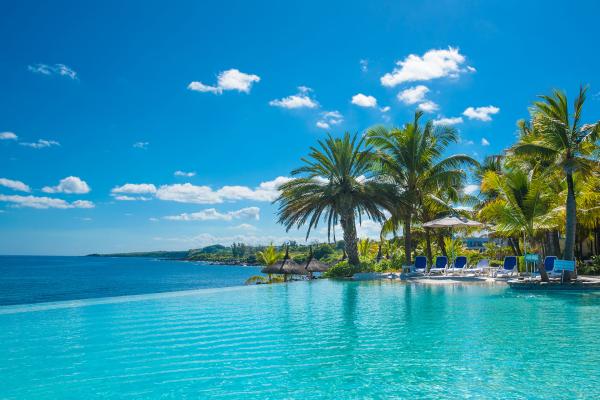 Anelia ***, Maurícius, Flic en Flac 9