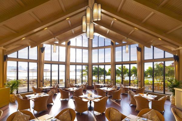 Anantara The Palm Dubai Resort*****Dubaj, The Palm 13