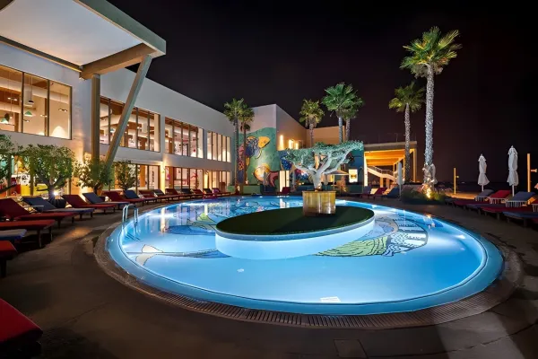 Fuwairit Kite Beach, Tapestry Collection by Hilton ****, Katar 2