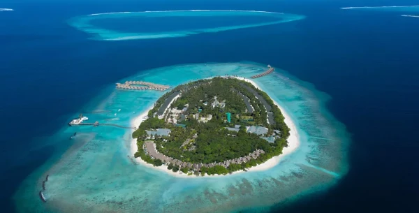 Furaveri Island Resort & Spa ****, Maldivy 4