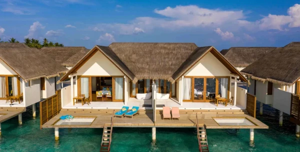 Furaveri Island Resort & Spa ****, Maldivy 5