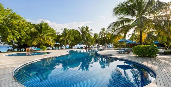 Furaveri Island Resort & Spa ****, Maldivy 2