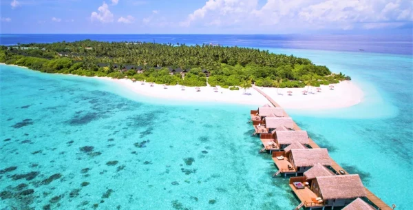 Furaveri Island Resort & Spa ****, Maldivy