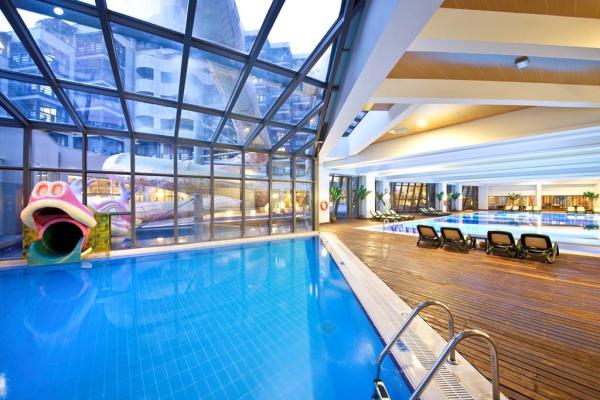 Limak Lara De Luxe Hotel & Resort *****, Lara, Turecko 12