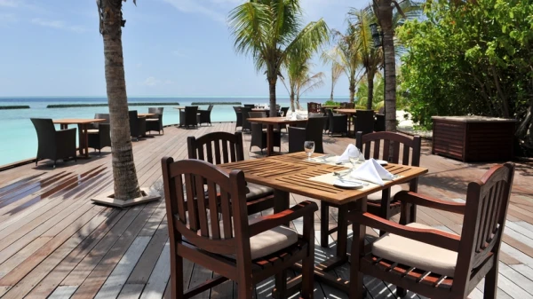 Komandoo Island Resort & Spa ****, Maledivy 7