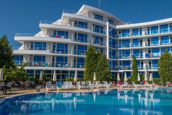 Queen Nelly ****, Primorsko, Bulharsko 9