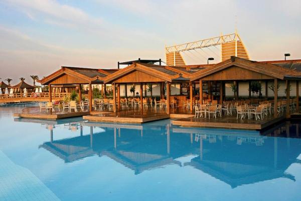 Limak Lara De Luxe Hotel & Resort *****, Lara, Turecko 6