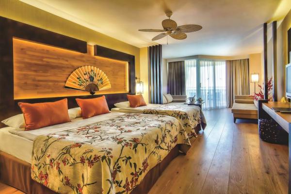 Limak Lara De Luxe Hotel & Resort *****, Lara, Turecko 10