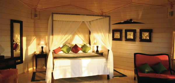 Komandoo Island Resort & Spa ****, Maledivy 18