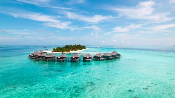 Komandoo Island Resort & Spa ****, Maledivy 9