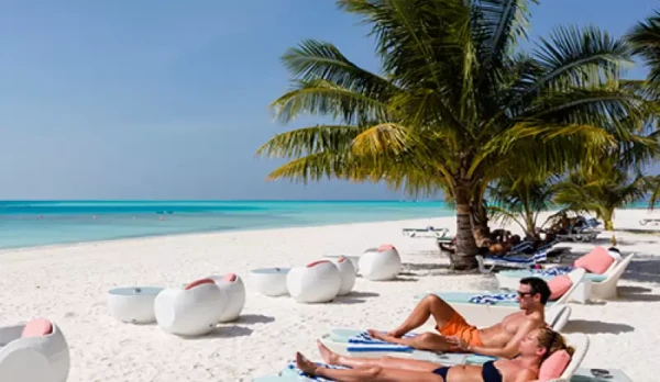 Meeru Island Resort & Spa ****, Maledivy 4