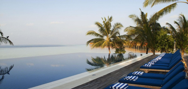 Vilamendhoo Island Resort & Spa ****, Maldivy 1