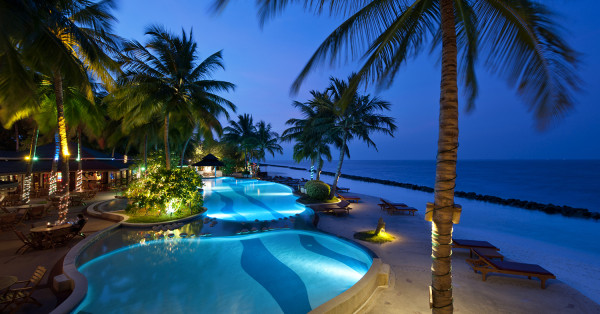 Royal Island Resort & Spa *****, Maledivy 1