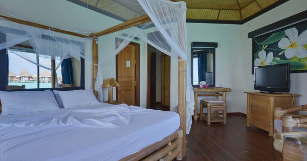 Thulhagiri Island Resort ****, Maledivy 18