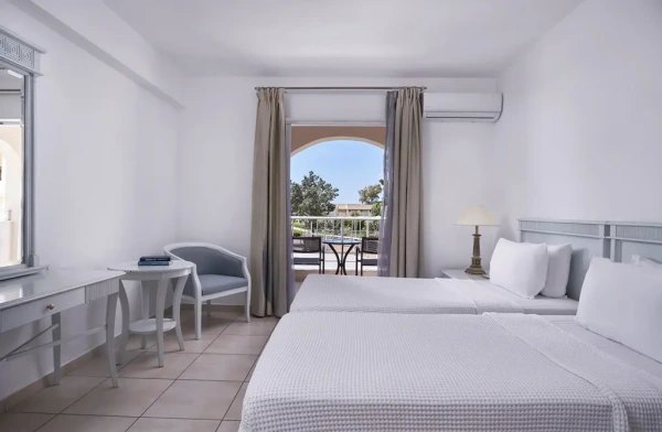 Sandy Beach Resort ****, Agios Georgios, Korfu, Grécko 17