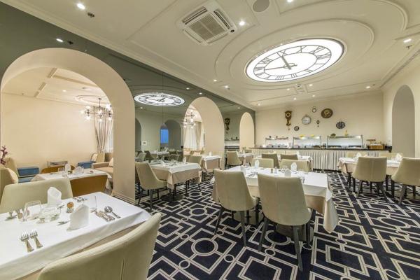 Grand Hotel Slavia ****, Baška Voda, Chorvátsko 18