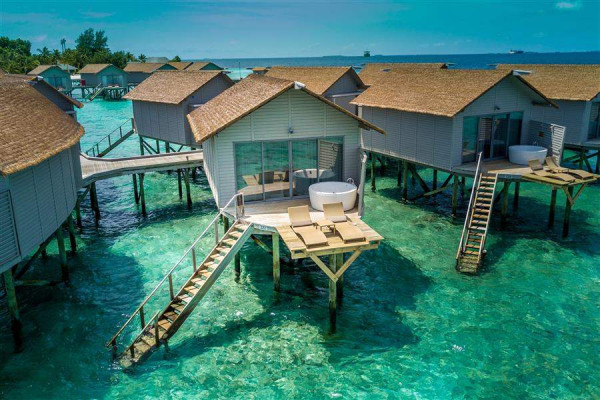 Hotel Centara Ras Fushi Resort & Spa ****, Maldivy 4