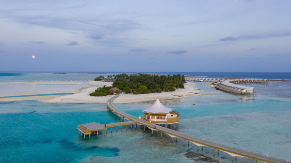 Cinnamon Hakuraa Huraa Maldives ****, Maldivy 11