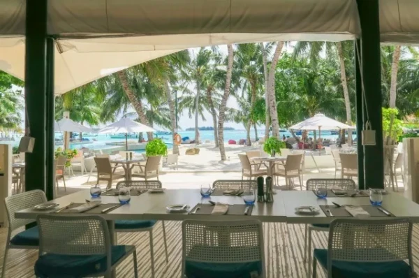 Holiday Inn Resort Kandooma Maldives by IHG ****, Maledivy 12