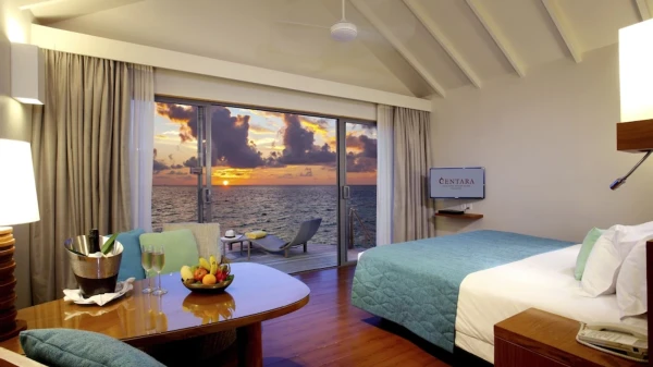Hotel Centara Ras Fushi Resort & Spa ****, Maldivy 12