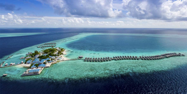 Hotel Centara Ras Fushi Resort & Spa ****, Maldivy