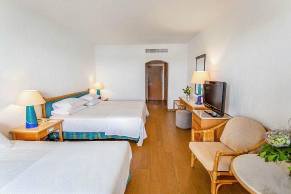 Coral Beach Hotel & Resort *****, Paphos, Cyprus 7