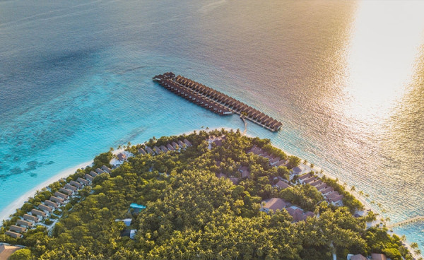 Reethi Faru Resort ****, Maldivy 20