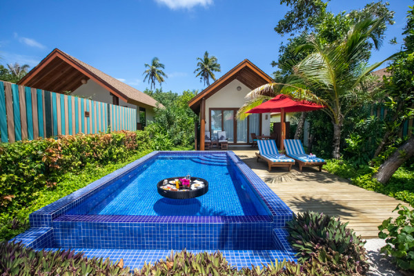 Reethi Faru Resort ****, Maldivy 3