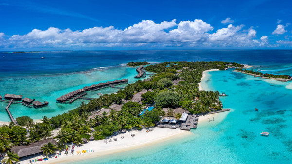 Sheraton Maldives Full Moon Resort & Spa *****, Maledivy