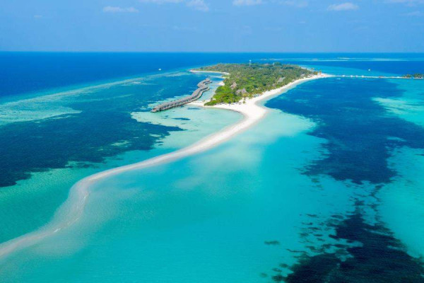 Kuredu Island Resort ****, Maledivy